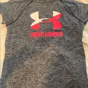 girls underarmour dri fit shirt